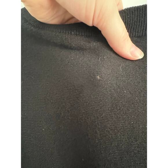 Vince Women's XS 100% Cashmere Sweater Black Slouchy Fit Crew Scoop Neck FLAWS - Picture 9 of 13